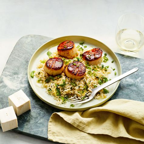 Seared Scallops with Lemon-Herb Rice Herb Rice, Delicious Dinner Ideas, Seared Fish, Pan Seared Scallops, Seared Scallops, Creamy Rice, Coquille Saint Jacques, Lemon Herb, Scallops Seared