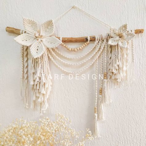 Simpul Makrame, Art Macramé, Pola Macrame, Macrame Wall Hanging Tutorial, Macrame Wall Hanger, Macrame Knots Tutorial, Makramee Diy, Macrame Owl, Yarn Wall Art