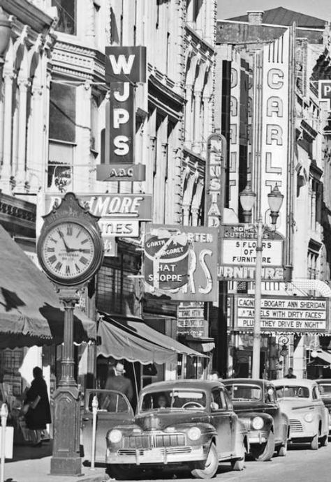 downtown at home, wish i could see this, how it used to be Indiana Girl, Ann Sheridan, Evansville Indiana, Urban Architecture, Childhood Memories, Dream Cars, Indiana, Times Square, Fun Facts