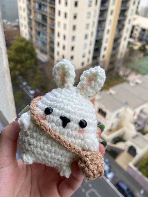 Punching Needle, Diy Crochet Patterns, Aesthetic Diy, Crochet Bunny Pattern, Diy Crochet Projects, Crochet Bunny, Cute Crochet, Crochet Ideas, Diy Crochet