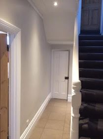 Farrow and Ball Cornforth white hallway Cornforth White Hallway, Cornforth White Farrow And Ball, Cornforth White Living Room, Woodland Living Room, Perfect Grey Paint, House Beautiful Kitchens, Lavender Interior, Light Grey Paint Colors, White Brick Fireplace