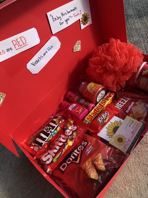 Red Snack Box Gift, Quick Birthday Gifts, Homemade Birthday Gifts, Box Of Sunshine, Birthday Pins, Snack Gift, Cheerleading Gifts, Cute Boyfriend Gifts, Themed Gift Baskets