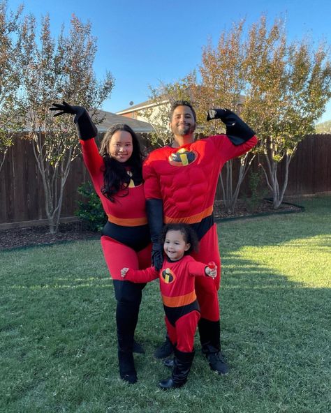 family of four halloween costume ideas the incredibles Couples Incredibles Costume, Incredible Family Costume, Incredible Family Halloween Costume, Couple Halloween Costumes Incredibles, Incredibles Halloween Costume Family, Family Of Four, Halloween Costume Ideas, Family Costumes, Costume Ideas