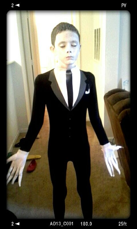 My Halloween costume (slenderman) Slenderman Costume, My Halloween Costume, Slenderman, Halloween Costume, Halloween Costumes, Halloween, Quick Saves