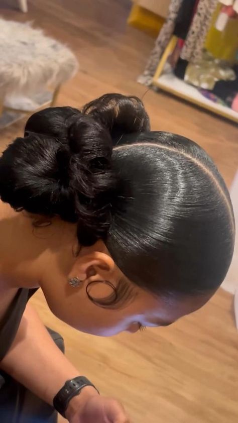 Supreme Tattoo, Vacation Drinks, Sleek Ponytail Hairstyles, Quick Natural Hair Styles, Quick Weave Hairstyles, Curly Hair Styles Easy, Pretty Braided Hairstyles, Hairdos For Curly Hair, Pretty Hair Color