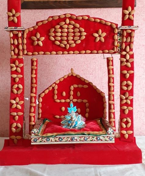 Blog Decoration With Chocolate, Jhula Decoration, Krishna Jhula, Welcome Home Decorations, Janmashtami Decoration, Dairy Milk Chocolate, Durga Images, Dry Fruit, Baby Krishna