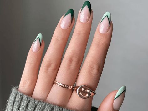 You don't need an excuse to dress up your nails in luminous emerald and urban olive green. And for a flawless home manicure, you don't need to rely on dumb luck. It only takes a dash of golden inspiration and a stamping plate to bring your creative vision to life! Our Top 5 Kelly Green Avocado French Tips in Shades of Green Avocado, Home Manicure, Wow Nails, Green Nail Designs, Green Nail, Ballerina Nails, French Tips, Manicure At Home, Prom Nails