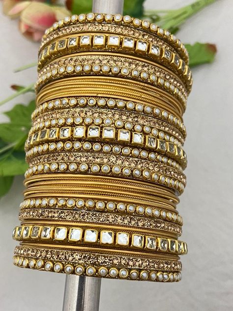 Artificial Bangles Design, Glass Bangles Indian Wedding, Kundan Bangles Set, Bangles Artificial, Colourful Bangles, Jewelry Necklace Simple, Beautiful Bangles, Bridal Jewellery Inspiration, Thread Bangles Design