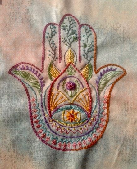 Hamsa Embroidery Pattern, Jewish Embroidery Patterns, Hamsa Embroidery, Jewish Embroidery, Shabby Chic Embroidery, Embroidery Napkins, India Rose, Me Pictures, Blue Artwork