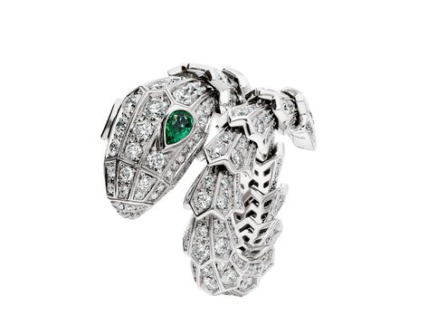 Bvlgari Serpenti Ring, Snake Watch, Jewelry Animals, Bvlgari Ring, Bulgari Jewelry, Bvlgari Jewelry, Bvlgari Serpenti, Emerald Eyes, Cartier Panthere