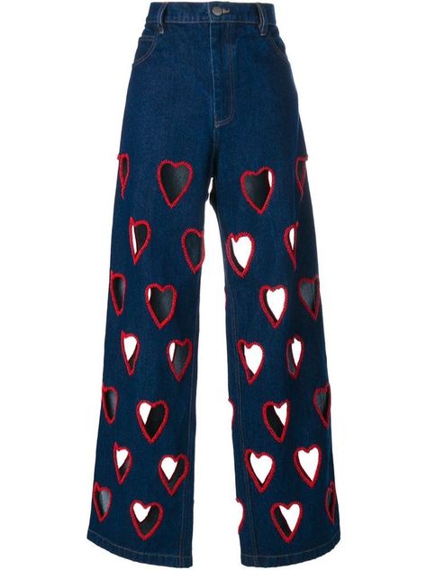 robin on Twitter: "heart cut out jeans by ashish🥰… " Look Disco, Flared Denim Jeans, Cut Out Jeans, Jeans Flared, Flared Denim, Jeans Embroidered, Haine Diy, Flare Denim Jeans, Kleidung Diy