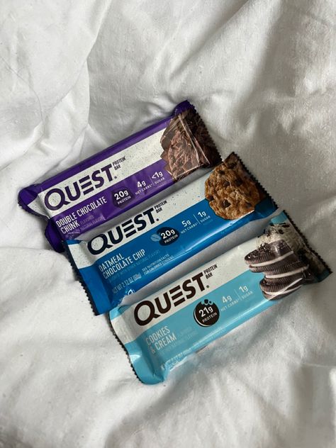 Quest Bar Aesthetic, Protein Bars Aesthetic, Protein Bar Aesthetic, Gym Snacks, Healthy Chocolate Snacks, Quest Bar, Bar Aesthetic, Meal Prep Snacks, Birthday Party For Teens