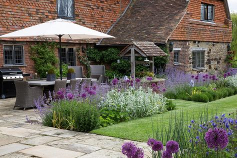 Country Garden Design, Country Cottage Garden, English Garden Design, Back Garden Design, Cottage Garden Design, Landscape Designer, Patio Garden Design, English Cottage Garden, English Country Gardens