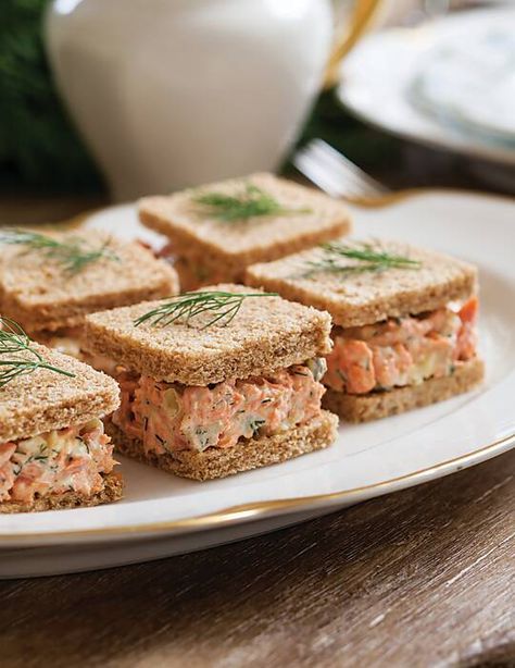 High Tea Sandwiches Fillings Smoked Salmon, Sandwich Fillings Ideas, Vegan Tea Sandwiches, Tea Appetizers, Summer Afternoon Tea, Sandwiches Afternoon Tea, High Tea Sandwiches, Tea Party Sandwiches Recipes, Mini Panini