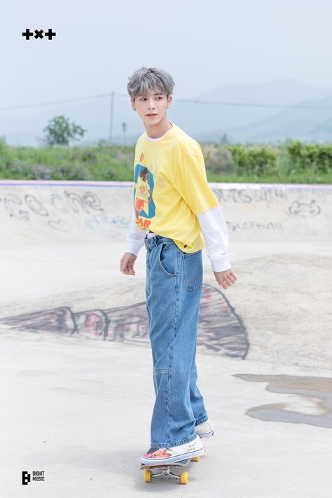 txt pics on Twitter: "· · taehyun › #태현 © naver ∞ 210808 #TOMORROW_X_TOGETHER          @TXT_members @TXT_bighit… " Txt Loser Lover Concept Photos, Txt Loser Lover, Txt Fashion, Txt Outfit, Txt Concert, Tina Belcher, Kang Taehyun, Concert Outfits, Concert Fits