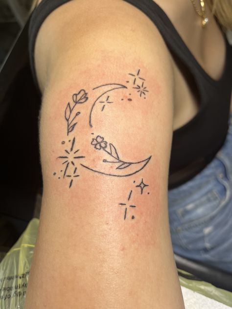 Between Shoulder Blade Tattoo, Blade Tattoo, Shoulder Blade Tattoo, Tattoo Inspo, Tatting, Tattoo Ideas, Moon, Tattoos, Quick Saves