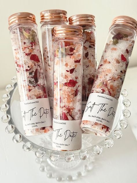 TANSAGAMORE - Etsy Small Spa Gift Ideas, Bridesmaid Candles, Bridesmaid Proposal Candle, Date Night Gift, Proposal Candles, Natural Bath Salts, Bridesmaid Candle, Date Night Gifts, Keepsake Wedding