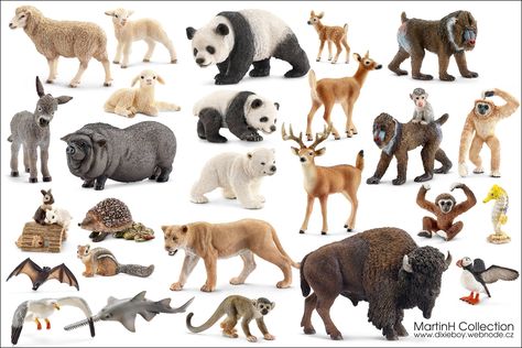 Schleich-2014 so excited for the primates! It's about time. The bat and pot bellied pig are also cool Corgi Poodle, Animal Figurine Toys, Pot Belly Pigs, Animal Action, Toy Animals, Dinosaurs Figures, Lion Tiger, T B, Plastic Animals