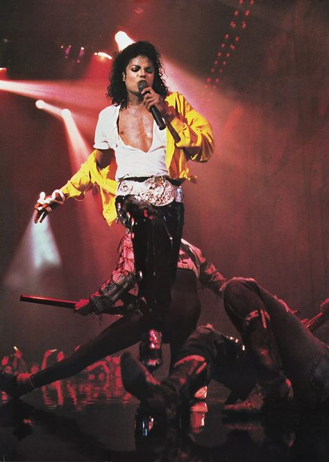 Come together 1988 Michael Jackson Poster, Michael Jackson Hot, Michael Jackson Bad Era, Hee Man, Michael Jackson Quotes, Michael Jackson Wallpaper, Michael Jackson Rare, Jackson Bad, Photos Of Michael Jackson