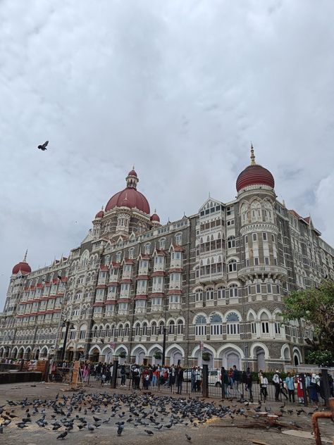 Hotel taj located in Mumbai mainly known as south mumbai ...one of the famous places in india Mumbai Famous Places, Famous Places In India, Taj Hotel Mumbai, South Mumbai, Taj Hotel, Famous Monuments, Pretty Images, Beautiful Locations Nature, Famous Places