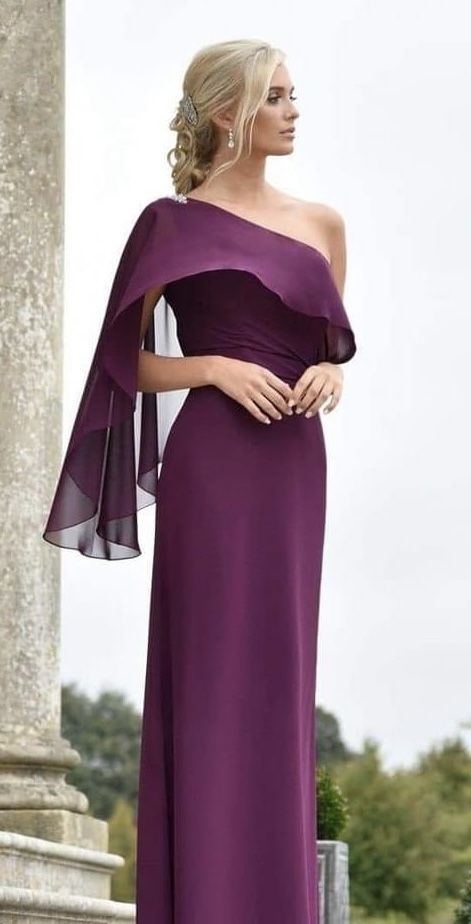 Flattering Bridesmaid Dresses, Mob Dress, Mother Of The Bride Dresses Long, Mother Of The Bride Gown, Mother Of Groom Dresses, Affordable Prom Dresses, Mob Dresses, Elegant Lady, Bride Gowns