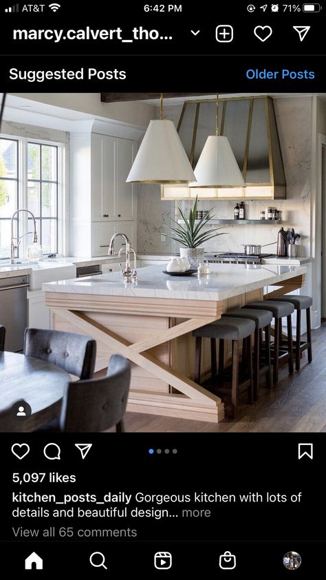 Cooktop Kitchen, Dwell Kitchen, Kitchen Post, Barn Style House, Gorgeous Kitchens, Barn Style, Kitchen Remodel, Kitchen Island, Beautiful Design