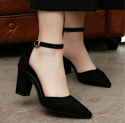 Sepatu Pump, Ankle Pumps, Hak Tinggi, Straps Sandals, Women Tips, Ankle Strap Chunky Heels, Diy Sandals, Simple Sandals, Fashionable Shoes