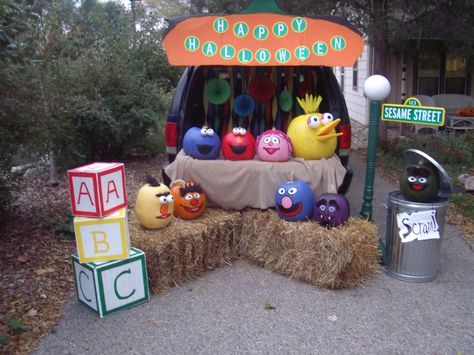 Sesame Street Truck Or Treat, Trunk Or Treat Ideas Sesame Street, Elmo Trunk Or Treat, Sesame Street Trunk Or Treat Ideas, Trunk Or Treat Sesame Street, Trunk Or Treat Ideas For Cars For Church Cookie Monster, Cookie Monster Car Trunk Or Treat, Sesame Street Trunk Or Treat, Monster Truck Trunk Or Treat