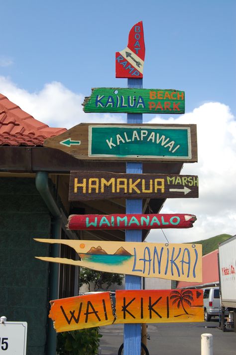 Hawaii Kailua Beach, Moving To Hawaii, Hawaii Life, Aloha Hawaii, Sign Post, Beach Signs, Hawaii Vacation, Pearl Harbor, Hawaiian Islands