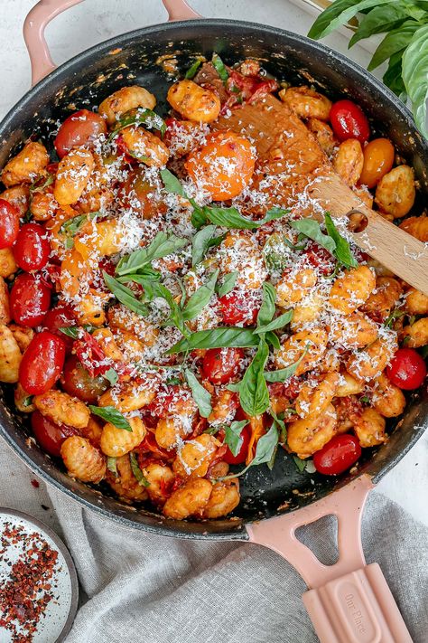 Air Fryer Gnocchi Recipes, Gnocchi Air Fryer, Burst Cherry Tomato Sauce, Air Fryer Gnocchi, Burst Tomatoes, Chicken Sausage Recipes, Gnocchi Dishes, Cherry Tomato Sauce, Making Gnocchi