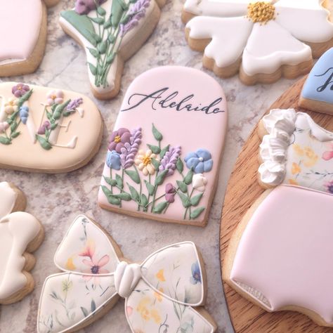 Adelaide is a Wild One! A seriously sweet and beautiful theme with tons of wildflowers. I love florals no matter the season, and this set made me smile. I truly hope they family enjoyed the party and their little wildflower turning one! Happy Birthday Adelaide 🎂 . . . #wildflowers #wildflowerbirthday #alittlewildflowerisontheway #decoratedsugarcookies #sugarcookiesofinstagram #floraldesign #eddieprinter #flowersinbloom #wildone #wildonebirthday #sweetgirl #girlbirthday #birthdaycook... Wild And Wonderful Birthday Party, Wildflower One Birthday Party, Wildflower First Birthday Girl, Wildflower Birthday Party, One Happy Birthday, Turning One, Wild One, Birthday Flowers, Sugar Cookies Decorated