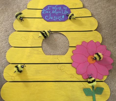 Beehive Trunk Or Treat Ideas, Bee Hive Trunk Or Treat Ideas, Bee Themed Trunk Or Treat, Bumble Bee Trunk Or Treat, Bee Trunk Or Treat Ideas, Bee Hive Trunk Or Treat, Bee Trunk Or Treat, Winnie The Pooh Trunk Or Treat, Trunker Treat Ideas