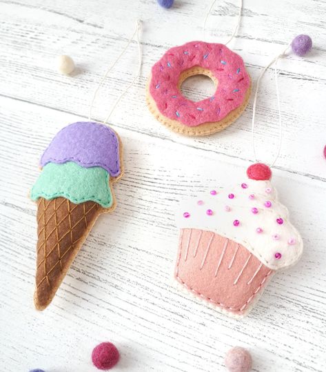 21 Free Felt Christmas Ornament Patterns - The Yellow Birdhouse Donut Cone, Felt Ice Cream Cone, Donut Diy, Cheesy Christmas Movies, Felt Ice Cream, Felt Donut, Food Donut, Cone Ornaments, Felt Ornaments Diy