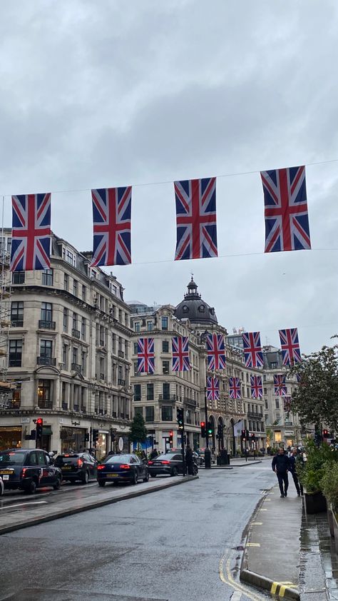 Sophie Kinsella, London Dreams, King's College London, London Boy, London Lifestyle, London Trip, London Baby, London Aesthetic, Living In Europe