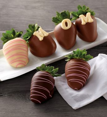 Valentine Chocolate Covered Strawberries, Mothers Day Chocolates, Chocolate Covered Strawberry Recipe, Dark Chocolate Candy, Valentines Day Chocolates, Chocolate Candy Melts, Chocolate Dipped Strawberries, Valentine Chocolate, Strawberry Dip