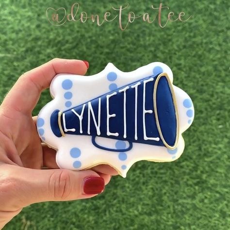 Megaphone Cookies Decorated, Cheerleading Cookies Decorated, Cheerleader Cookies Decorated, Cheer Cookies Decorated, Cheer Sugar Cookies, Cheerleading Cookies, Cheer Cookies, Cheerleading Megaphones, Sports Cookies