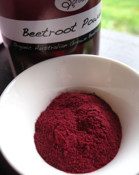 beetroot-powder and other natural colouring agents Hair Henna, Henna Hair Color, Beetroot Powder, Henna Hair, Dyed Natural Hair, Color Your Hair, Natural Hair Tips, Beauty Recipe, Diy Natural Products