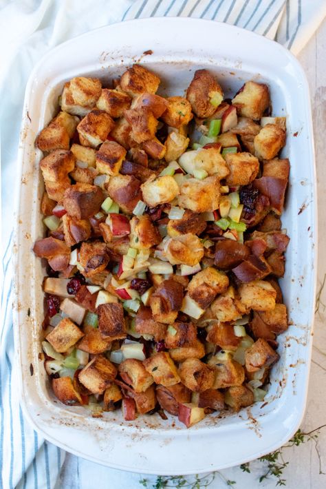 Apple Bacon Stuffing, Bacon Stuffing, Cranberry Stuffing, Thanksgiving Stuffing, Turkey Chicken, Best Bacon, Turkey Recipes Thanksgiving, Cook Up A Storm, Cranberry Recipes