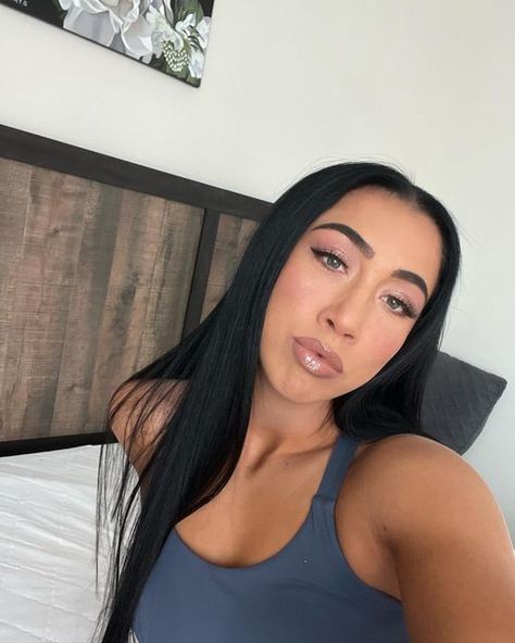 INDI HARTWELL on Instagram Indi Hartwell, Wwe Female Wrestlers, Wwe Womens, Professional Wrestler, Female Wrestlers, January 20, Wwe Wrestlers, Wwe Superstars, Wwe