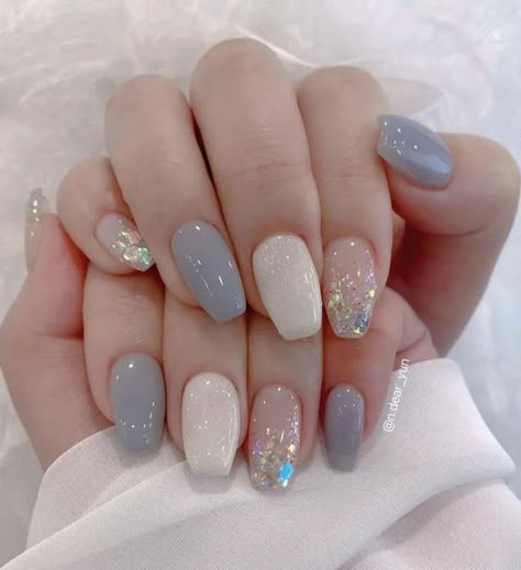 Coffin Summer Nails: Inspo for Cute Long & Short Designs 2024 Gel Nail Minimal, Summer Simple Nail Designs, Subtle Nail Art Short Nails, Simple Classy Nail Art, Simple Short Coffin Nail Ideas, New Nail Designs 2024 Summer, Simple Elegant Nail Designs Classy, Nail Gel Simple, 2024 Trend Nails