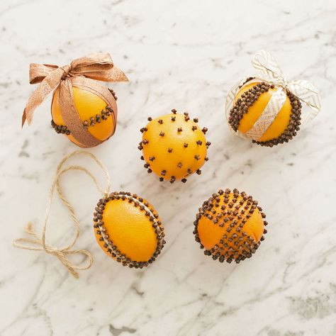 Louise Roe | Fragrant Orange Pomanders | Holiday DIY Cloves In Oranges, Orange Christmas Decor, Gold Bathroom Hardware, Easy Holiday Diy, Orange Pomanders, Cinnamon Stick Candle, Front Roe, Advent Crafts, Bathroom Chic