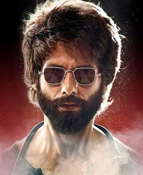 Kabir Singh, Famous Indian Actors, Mens Hairstyles With Beard, Mira Rajput, Dj Photos, New Photos Hd, Portrait Photography Men, Most Handsome Actors, Mahesh Babu