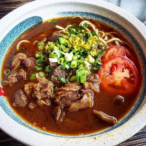 Master Noodle (Magic Noodle) on Instagram: "Taiwanese Tomato Beef Brisket Noodle Soup 🍅🍜" Tomato Beef, Beef Noodle Soup, Beef Brisket, Noodle Soup, Ramen, Noodles, Science, Meat, Ethnic Recipes