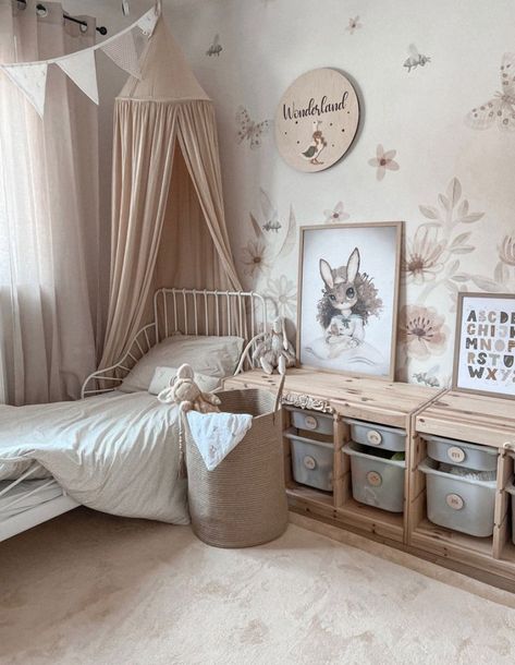 Nursery Guest Room, Animal Baby Room, Kids Rooms Inspo, Big Girl Bedrooms, Baby Room Neutral, Kids Playroom Decor, Toddler Girl Room, Toddler Room Decor