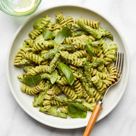 Fusilli in Creamy Vegan Asparagus Pesto Recipe | Epicurious Vegan Asparagus, Spring Pasta Recipes, Vegetarian Dinner Party, Dinner Party Mains, Spring Pasta, Creamy Asparagus, Meal Inspiration, Vegetarian Pasta Recipes, Asparagus Pasta