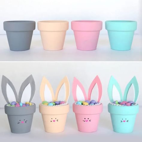 Four mini flower pots painted different colors; pots decorated as bunnies Easter Flower Pots, Easter Craft Projects, Easter Wood Crafts, Fun Easter Crafts, Terra Cotta Pot Crafts, Flower Pot Crafts, Easy Easter Crafts, Easter Stuff, Easter Bunny Crafts