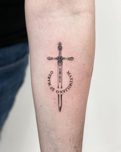 Small sword tattooed on the left forearm by @soychapa Vertical Tattoo, Tattoo On Forearm, Knight Tattoo, C Tattoo, Dagger Tattoo, Tattoo Set, Back Tattoos, Forearm Tattoos, Blackwork Tattoo