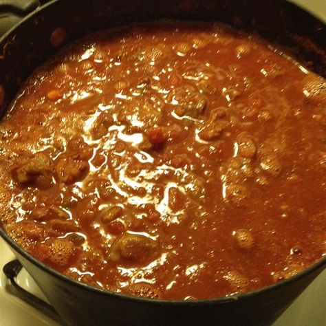 Oktoberfest Chili, German Spaghetti, Beer Chili, Chili Beans, Oktoberfest Food, Octoberfest Food, Oktoberfest Party, German Recipes, Tailgate Food