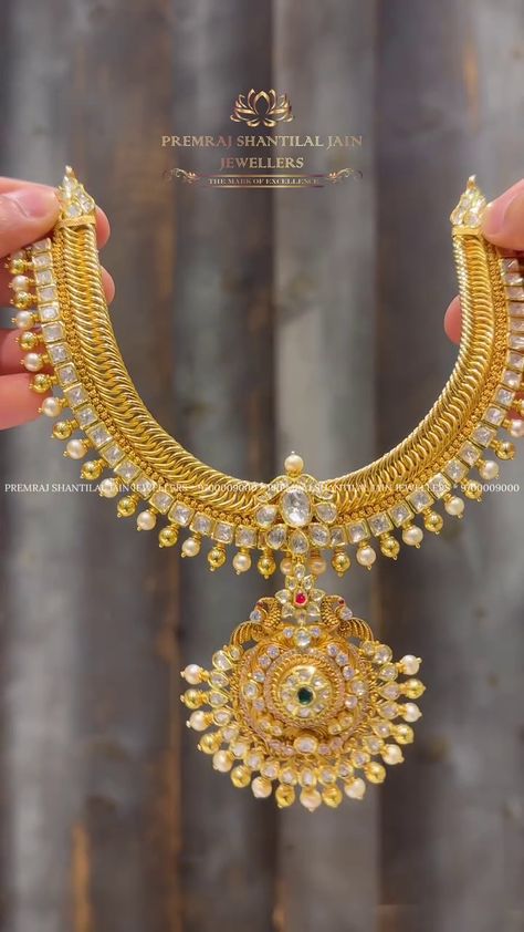 Jalebi Design Necklace From 'Premraj Shantilal Jain Jewellers' • South India Jewels Jalebi Necklace Gold, Jalebi Necklace, Premraj Shantilal Jain Jewellers, White Stone Necklace, Gold Necklace Indian, Gold Necklace Indian Bridal Jewelry, Gold Jewelry Necklace, Gold Necklace Designs, Floral Necklace