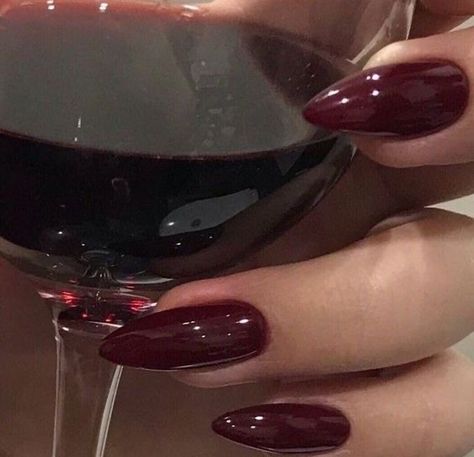 lana myers Vampire Nails, Dark Red Nails, Wine Nails, Red Acrylic Nails, Cherry Nails, Grunge Nails, Nail Swag, Dark Nails, Nagel Inspo